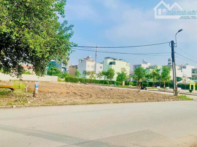 SIÊU RẺ! Đất biệt thự góc 2MT Lê Hữu Kiều, Bình Trưng Tây Q2. DT 20x21M. Giá chỉ 46 tỷ TL - 1