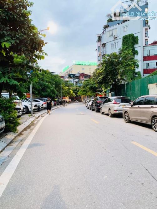 BÁN GẤP NHÀ ĐẸP HOÀNG HOA THÁM-35m-4 TẦNG -MT 5,3 m CHỈ 8🧄- DÂN XÂY-NGÕ NÔNG - GẦN Ô TÔ T - 1