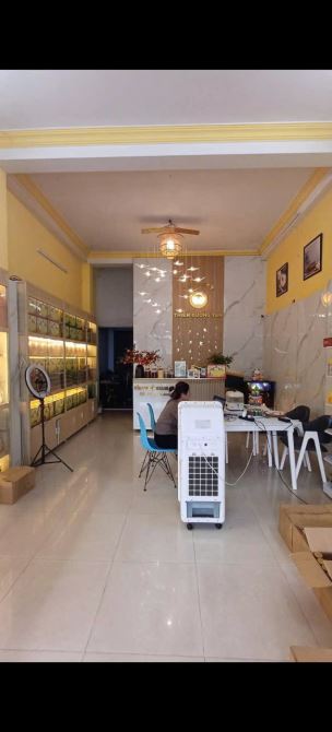📌📌📌LÀM VIỆC TRỰC TIẾP GIÁ TỐT !!!bán nhà 3 tầng góc ngã tư điện biên phủ - 1