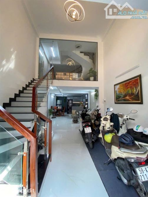 Nhà đẹp Tân Phú-Hẻm ô tô-Giáp Quận 11-Trịnh Đình Trọng-P.Phú Trung-51m2-4,2x12-5tầng-5PN - 1