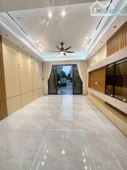 CẦN BÁN NHÀ 4 TẦNG DÂN XÂY MẶT ĐƯỜNG NGUYỄN THỰC - KHU ĐT HÒA VƯỢNG - NAM ĐỊNH : - 1