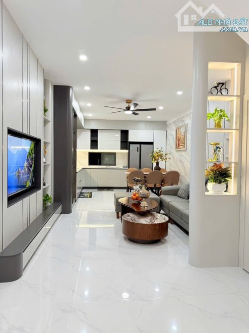 NHÀ FULL NỘI THẤT MẶT TIỀN TRẦN KHẮC TRÂN: GIÁ 5,38 tỷ - 1