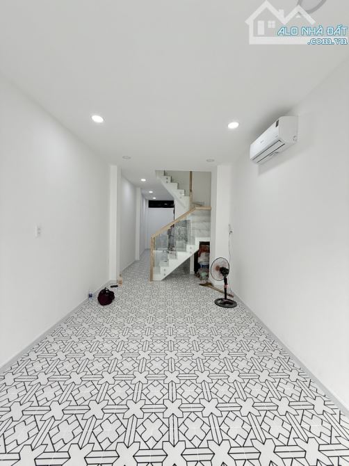 NHÀ BÁN SIÊU HIẾM ĐẶNG VĂN NGỮ – XE HƠI VÀO TẬN NHÀ- 34m2- NHỈNH 7 tỷ (2025P10) - 1