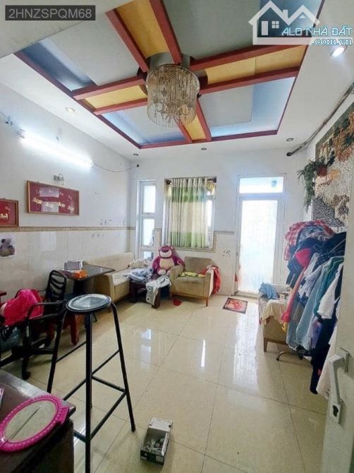 - VỊ TRÍ CỰC ĐẸP - HẺM NHỰA 8M THÔNG XE TẢI TRÁNH NHAU - NGAY HƯƠNG LỘ 2 - GIÁP TÂN PHÚ - - 1