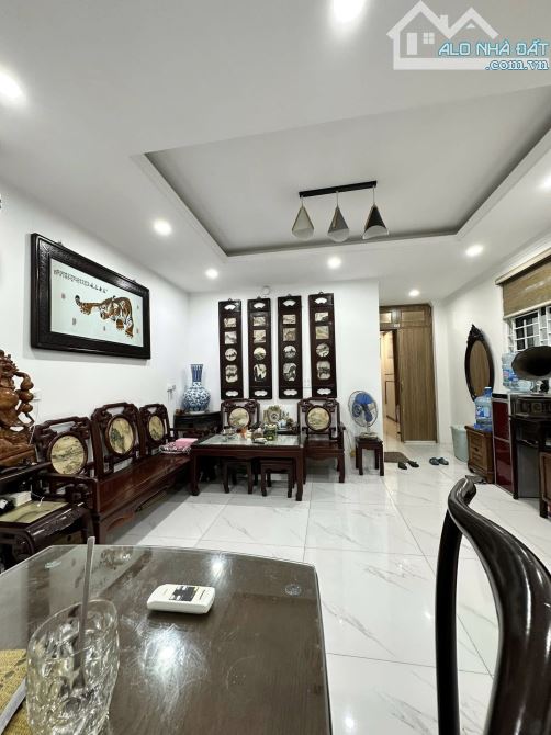 Bán gấp Liền kề Văn Phú 90m2 5 tầng nhà đẹp view công viên 17 tỷ hơn - 1