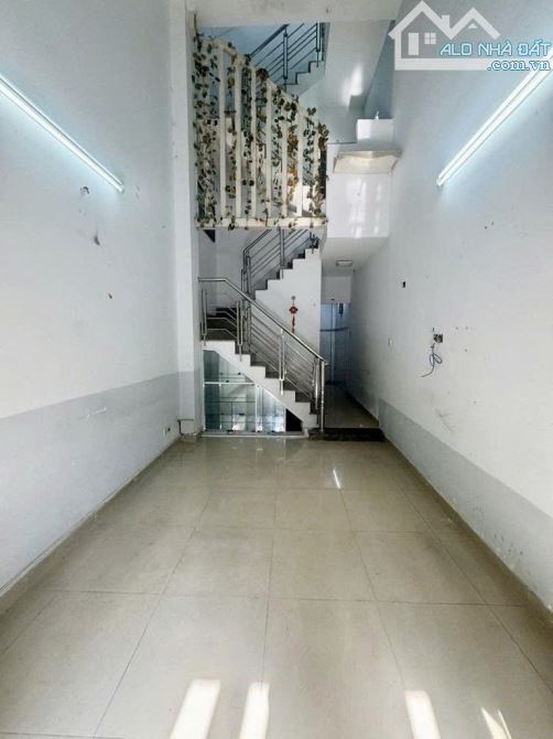 Bán nhà 3 tầng 32m2 - hẻm 1/ Liên Khu 7-13, Đường 13A - Bình Tân - Chỉ hơn 3 tỷ - 1