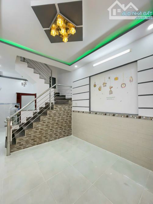 Căn nhà 2 lầu mới vào ở ngay gần nguyễn ảnh thủ Quận 12 - 12