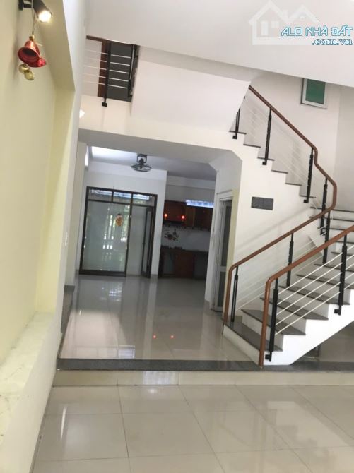 🔥 Nhà 2 tầng đường Ngọc Hồi . // biển Nguyễn Tất Thành  - Diện 75m2 ngang 5m - 12