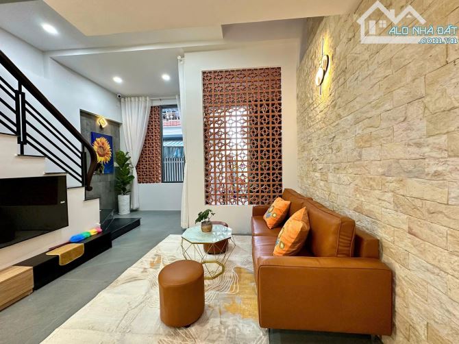 nhà hẻm tháp bà cách biển 200m - 16