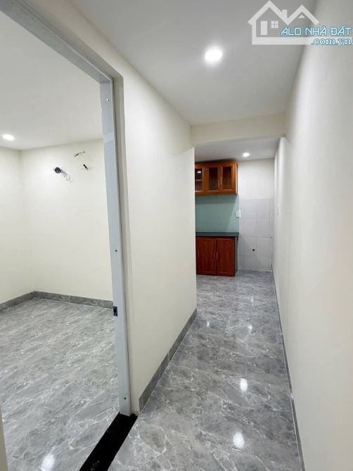 Bán nhà mê lỡ mặt tiền đg nguyễn hiền dt 40m2 giá 2ty750 hướng đông bắc - 2