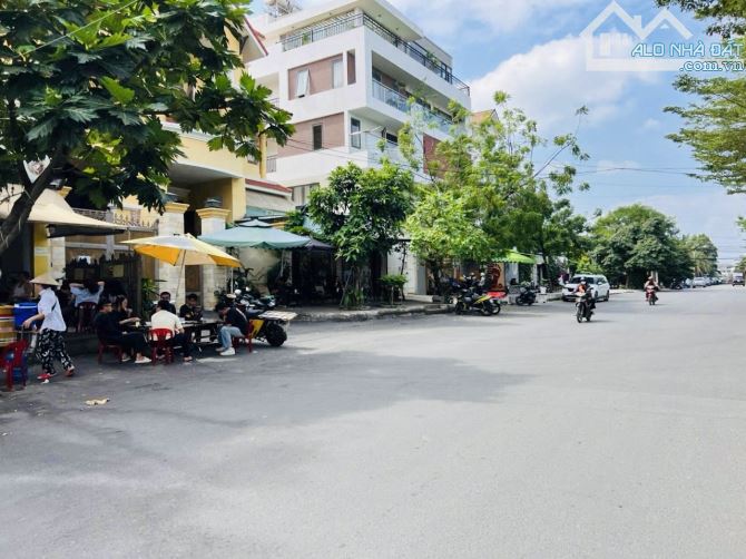 Bán Đất Xây Cao Tầng Thảo Điền DT:1014m2(20mx47m) CTXD:Hầm 7 Tầng-Giá 210 Tỷ TL - 2