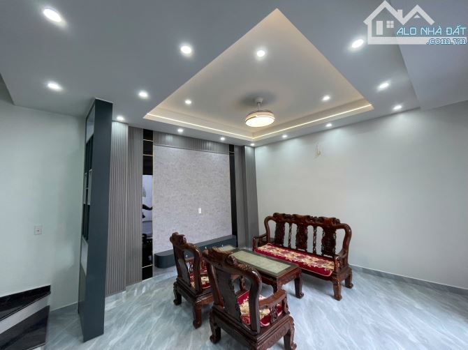 🌳Cần bán nhanh căn nhà ngõ 37 An Đà - Ngô Quyền - 41m2 - Giá 3,15 tỷ - sân cổng riêng - 2