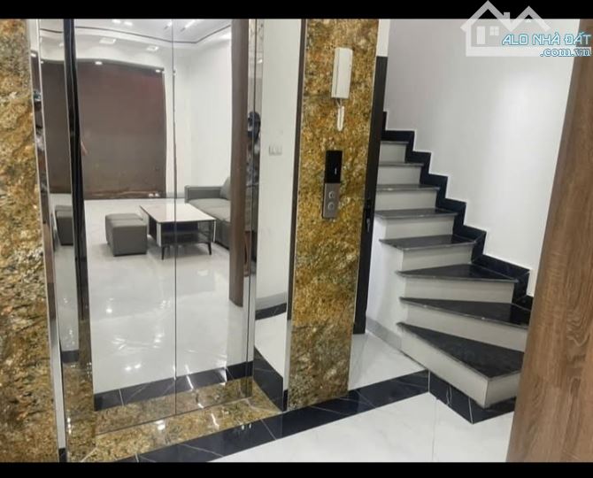 Cần bán nhà mặt ngõ Xuân Thủy 6tầng thang máy full nội thất. - 2
