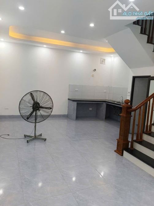 CỰC HIẾM -NHÀ ĐẸP GIÁ CỰC GIẺ  ĐỊNH CÔNG  Q-HOÀNG MAI DT: 45M2 4Tâng MT Cực Rộng Giá 3,7x - 2