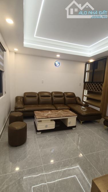 Nhà Sang Hiện Đại Góc 2 Mặt Tiền 5 Tầng Có Thang Máy Ngay Chợ Ở & KD - 2