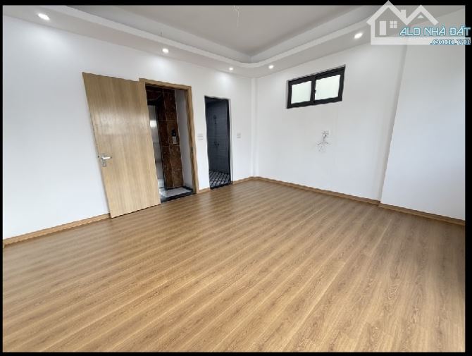 Căn nhà đẹp, xây mới, 6 tầng, thang máy, quá vip trong cùng phân khúc - 2
