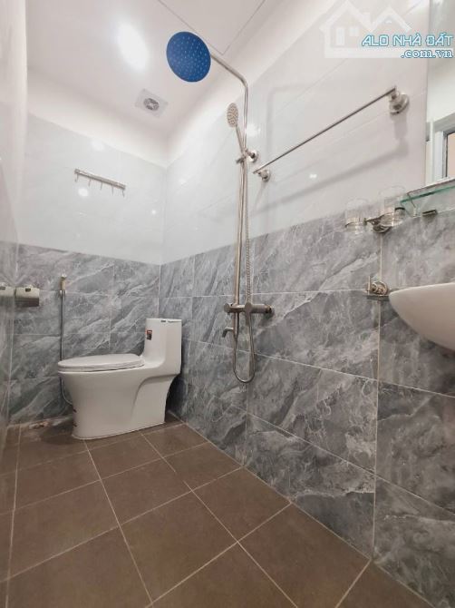BÁN CĂN TẬP THỂ VẠN PHÚC – 2 NGỦ – Ô TÔ ĐỖ CỬA – 2.95 TỶ - 2