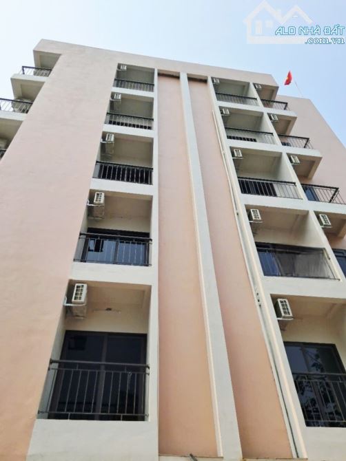Bán Toà nhà CC Phạm Văn Đồng , dt 155 m2, 8t, mt 10m. Gia bans 41.5 tỷ Bắc từ Liêm. - 2