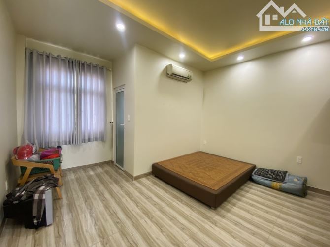 NHÀ NGỢP 3 TẦNG BÌNH TRƯNG TÂY Q2 CHỈ 7TỶ5 - 2
