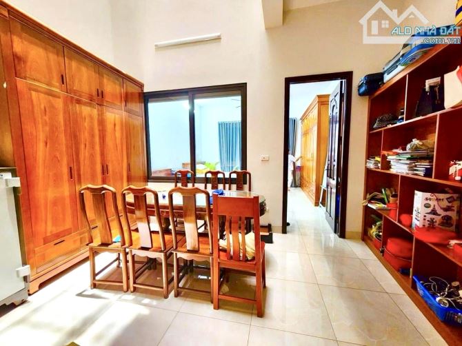 CHẠM GIÁ MẶT ĐẤT - CHỦ CẦN BÁN GẤP 100M2 CHỈ 148TR/M ĐƯỜNG LÁNG VÀNH - 4 TẦNG SẴN Ở - 2