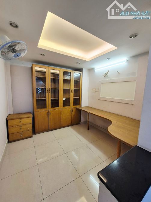 Khu Nguyễn Bặc chỉ 7.4 Tỷ TL, HXH 5m thông, nhà 5 tầng, 3.2x11m, 35m2 - 2