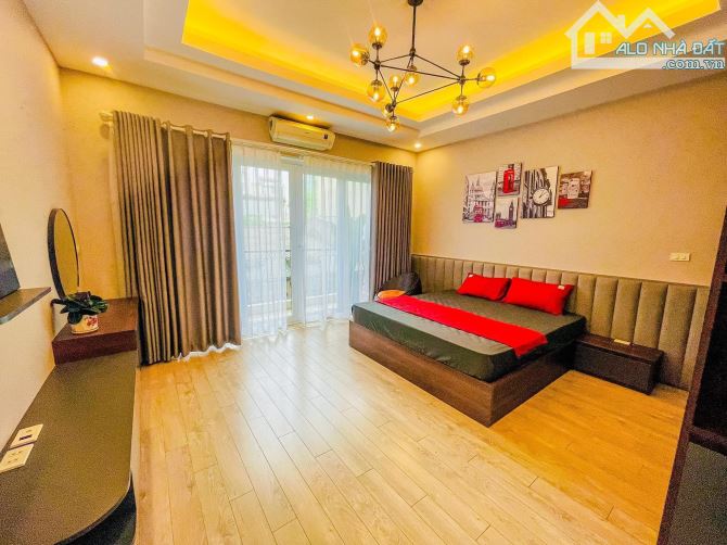Bán căn nhà tại HỒ TAI TRÂU -  NGỌC LÂM. Diện tích 35m 5tầng full nội thất cao cấp giá tốt - 2