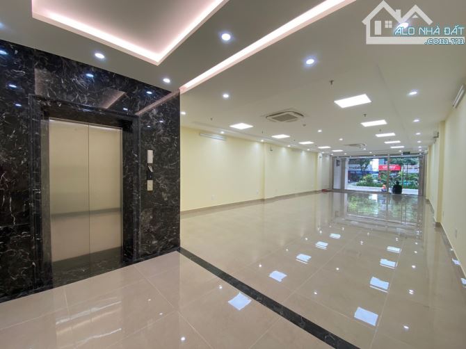 Cho thuê nhà 108 Cự Lộc, Nguyễn Trãi, TX. DT 120, MT 6m, 6 tầng. thang máy giá 68tr - 2