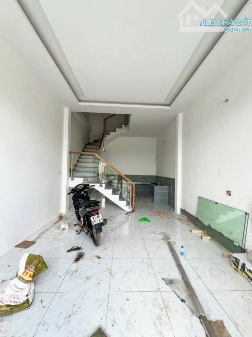 SIÊU PHẨM NHÀ LẦU - 4.2×19 - 700 TRIỆU VÀO Ở NGAY!!! - 2