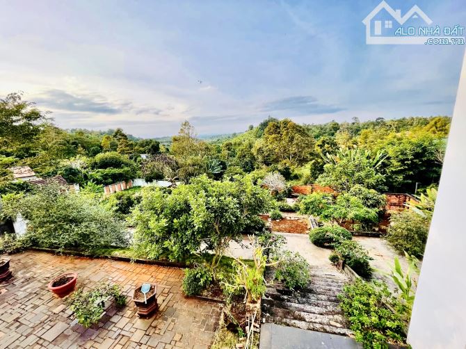 Biệt thự đẹp 1.600m2 đối diện khu đô thị Ân Phú chỉ 9,2 tỷ - 2