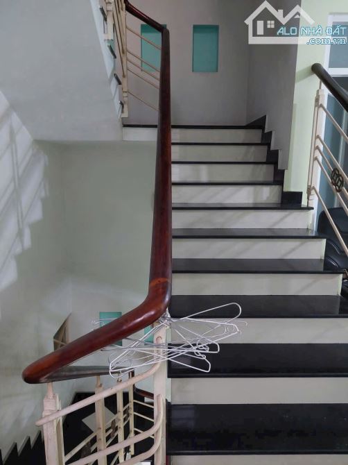 cho thuê nhà nguyên căn đường mã lò gần tên lửa - 2