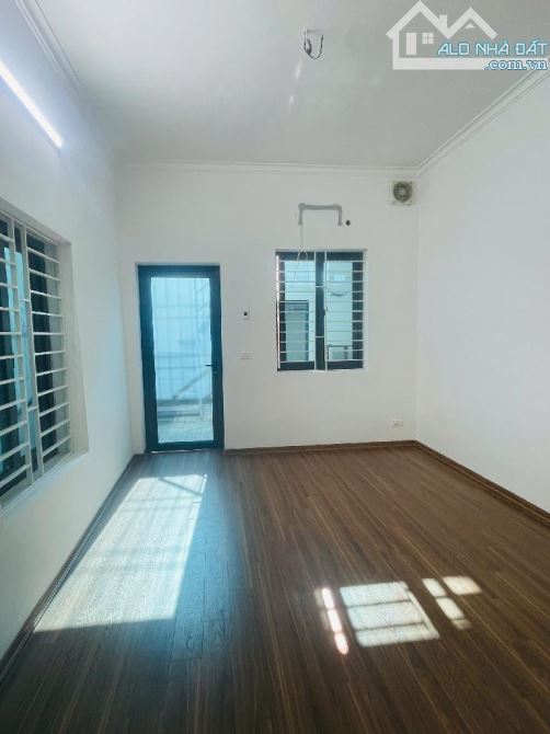 BÁN NHÀ 3 BƯỚC RA KHÂM THIÊN - 40/50 MT 10M - LÔ GÓC - TRUNG TÂM ĐỐNG ĐA - 2