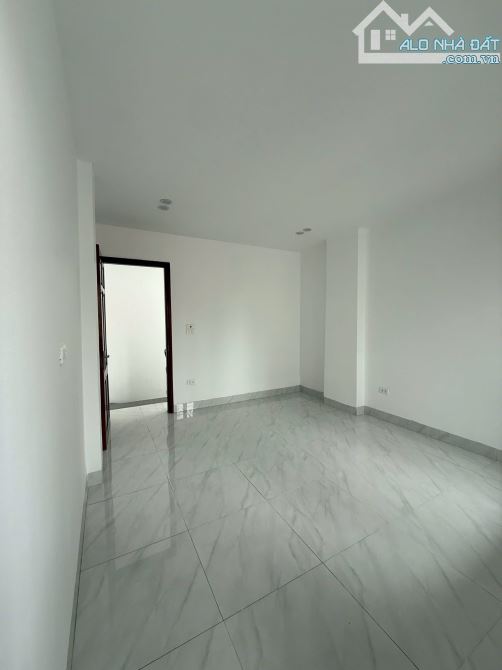 🔥 HIẾM! NHÀ 4 TẦNG XÂY THÔ Ô TÔ VÀO TẬN NHÀ, CHỈ 3,5 TỶ CÁCH CẦU ĐẠI THÀNH VÀI BƯỚC C - 2