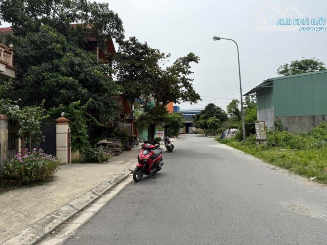 SIÊU PHẨM LÔ GÓC KHU PHÂN LÔ AN TRÌ 80m giá chỉ 3,x tỷ - 2