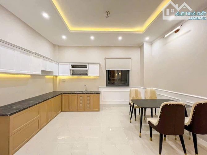 nhà 1 trệt 1 lầu mới đẹp hẻm 1-2 đường nguyễn văn cừ, lộ giới 4m ô tô tới nhà - 2
