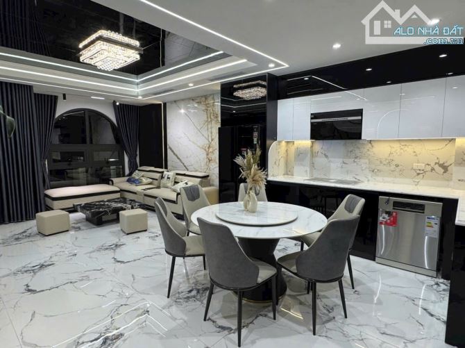 Mở BÁN căn nhà 8 tầng phố ĐÀM QUANG TRUNG - LONG BIÊN - 2