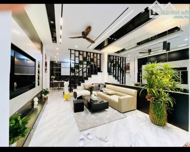 Cần bán nhà Phương Mai,nhỉnh 10tỷ có nhà mặt ngõ ô tô dừng đỗ, - 2