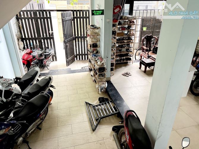HẺM Ô TÔ - NGANG RỘNG - HIỆU SUẤT THUÊ 40TR/THÁNG - GÍA BÁN 12 TỶ - 2