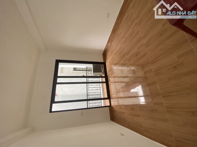 Bán nhanh Gia Quất Long Biên 31m 5T 6 tỷ gần phố. - 2