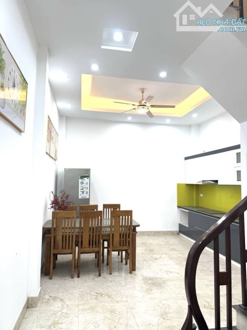 BÁN GẤP NHÀ ĐẸP KIM GIANG- PHÂN LÔ- THOÁNG SÁNG- DT 35M2 X 4 TẦNG, HƠN 7 TỶ - 2