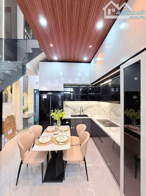nhà 2 tầng lô góc 2 mặt kiệt full toàn bộ nội thất kiệt đường Hải Phòng - 2