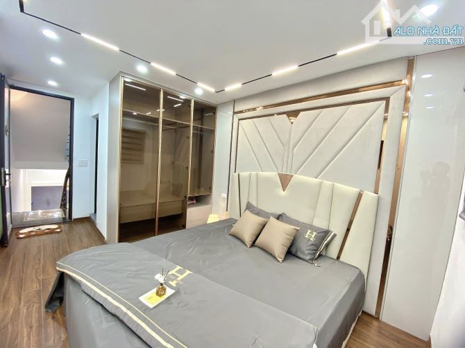Bán nhà phố Núi Trúc, Ba Đình. Phân lô oto tránh. DT 28m x 5 tầng, giá 7,2 tỷ - 2
