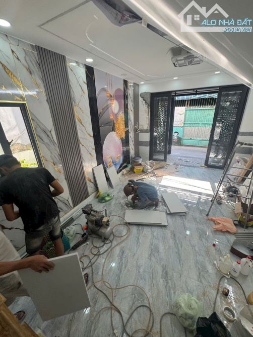 Nhà đẹp vào ở ngay tân thới hiệp 21 Quận 12 giá 3 tỷ nhỉn xúi - 2