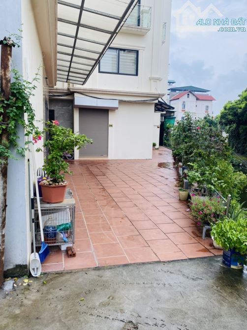 💥Lô góc trung tâm Ngọc Thụy - 83m2 - 8.5 tỉ - oto💥 - 2