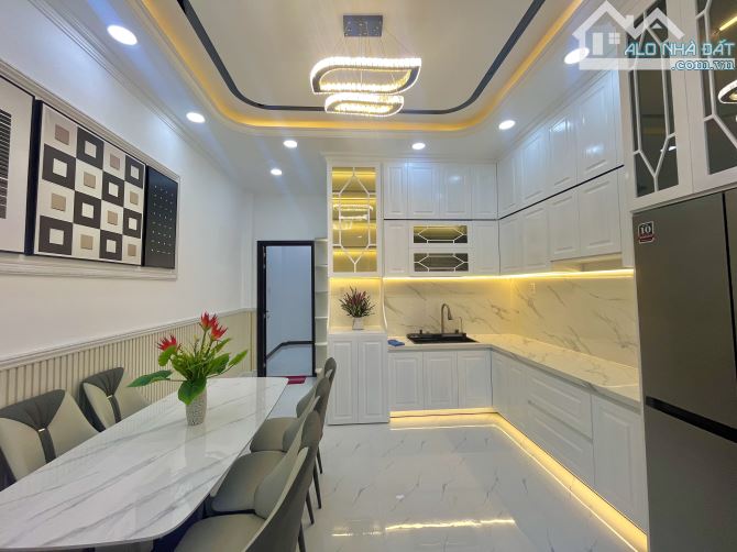 Bán Nhà 2 Tầng - 56m2 - Thị Trấn Nhà Bè - Cạnh Ngay Quận 7 - Nhỉnh 4 Tỷ - 2