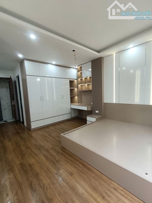BÁN NHÀ MỚI ĐẸP NGUYỄN LƯƠNG BẰNG.TRUNG TÂM ĐỐNG ĐA. THANG MÁY- 41M.GIÁ HƠN 10TỶ - 2