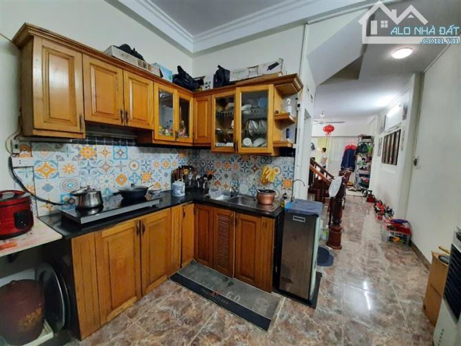Ngã Tư Lò Đúc - Nguyễn Công Trứ - Dân Xây Bền Đẹp - Ô Tô Ngủ Trong Nhà - 2