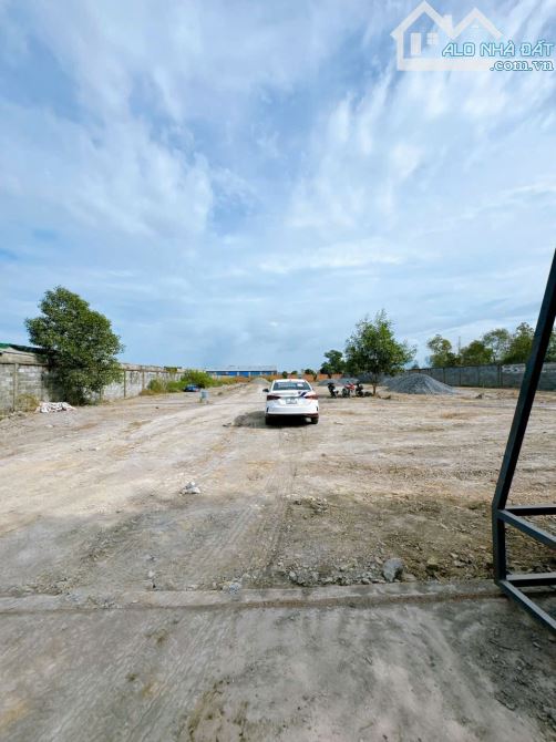 Bán gấp 2500m2 đất phù hợp xây dựng nhà xưởng tại biên hoà - đồng nai. Giá chỉ 7ty99 - 2