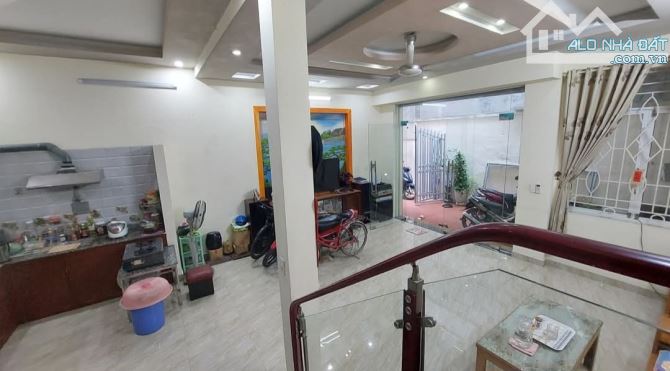 Bán nhà Cái Tắt, An Đồng, An Dương, Hải Phòng. 3 tầng, 57m2, 2,7 tỷ. Ngang 5,7m, ngõ 2,5m - 2