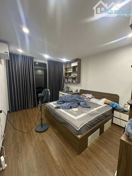 NHÀ ĐẸP – GIÁ TỐT – NHỈNH 8 tỷ - Khu vực gần các trường ĐH và bệnh viện lớn - 2