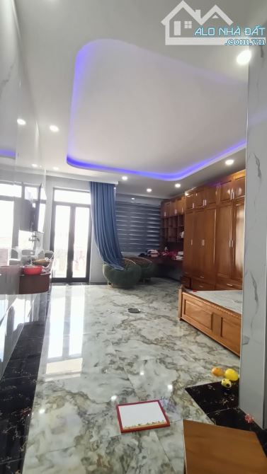 Giá 9.5 tỷ - 150m2(5x30) Nhà 6 tầng đường D6 khu Việt Sing Thuận Giao Thuận An Bình Dương - 2